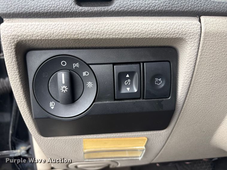 image for item FC2424 2012 Ford Fusion 
