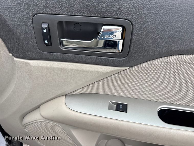 image for item FC2424 2012 Ford Fusion 