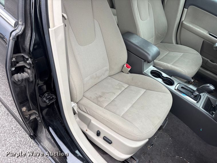 image for item FC2424 2012 Ford Fusion 