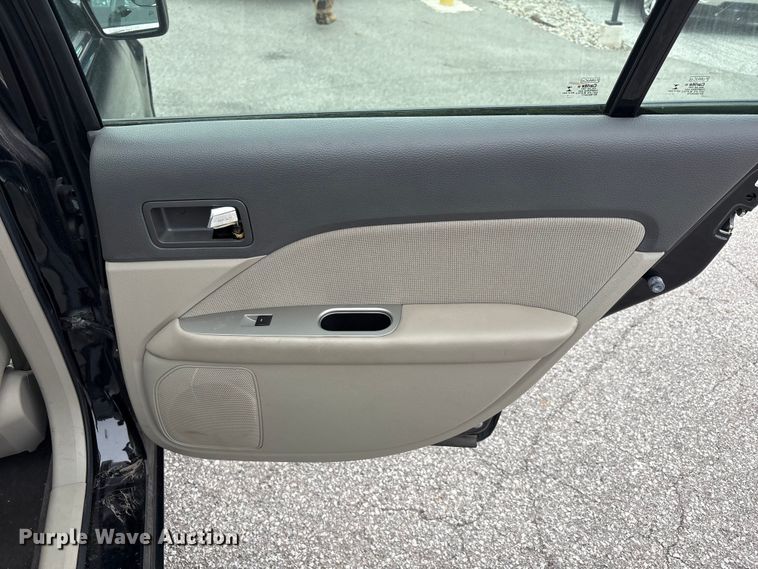 image for item FC2424 2012 Ford Fusion 