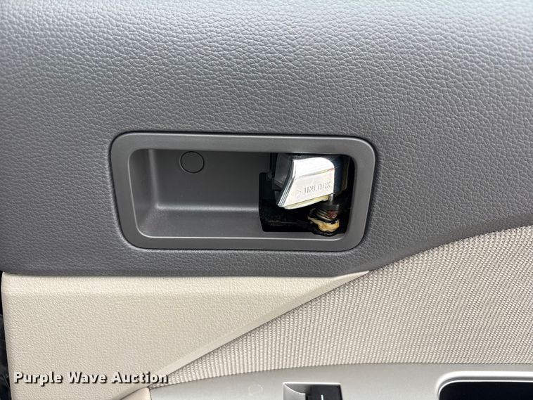 image for item FC2424 2012 Ford Fusion 