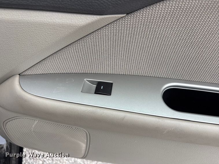 image for item FC2424 2012 Ford Fusion 