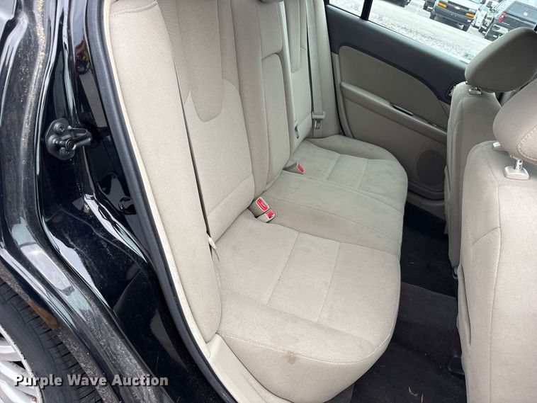 image for item FC2424 2012 Ford Fusion 