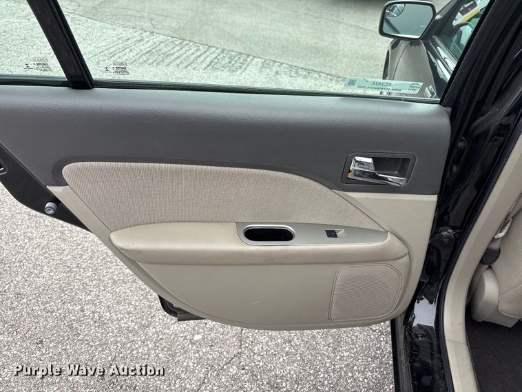 image for item FC2424 2012 Ford Fusion 