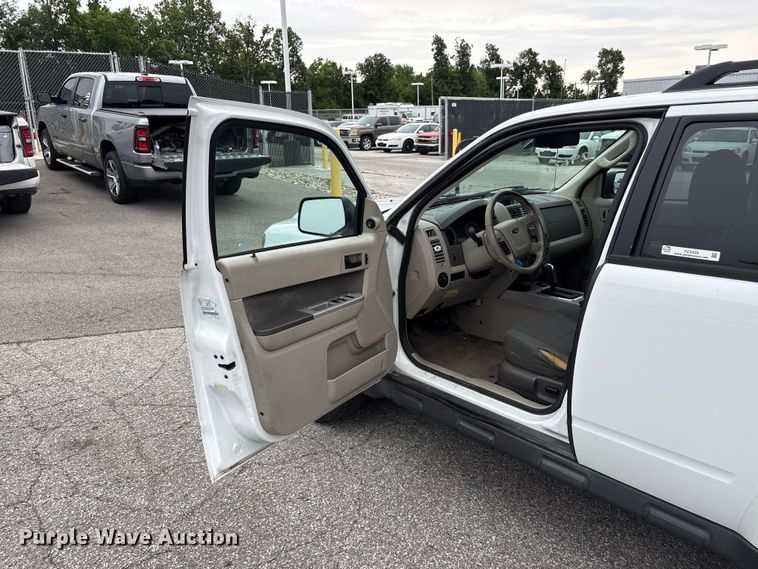 image for item FC2429 2009 Ford Escape SUV