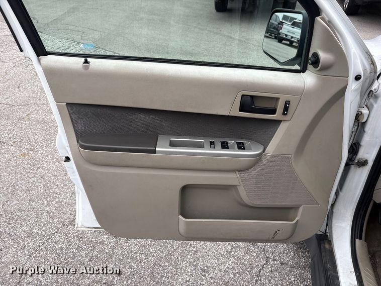 image for item FC2429 2009 Ford Escape SUV