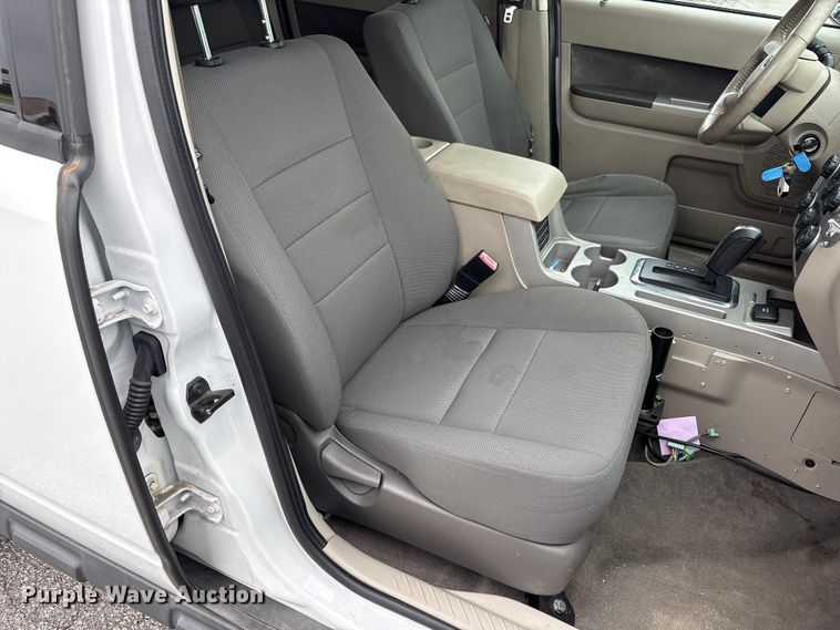 image for item FC2429 2009 Ford Escape SUV