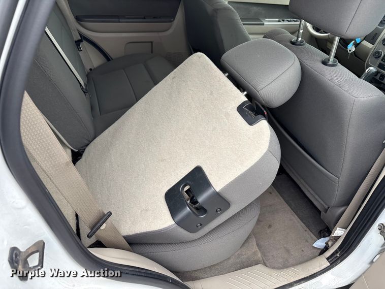 image for item FC2429 2009 Ford Escape SUV