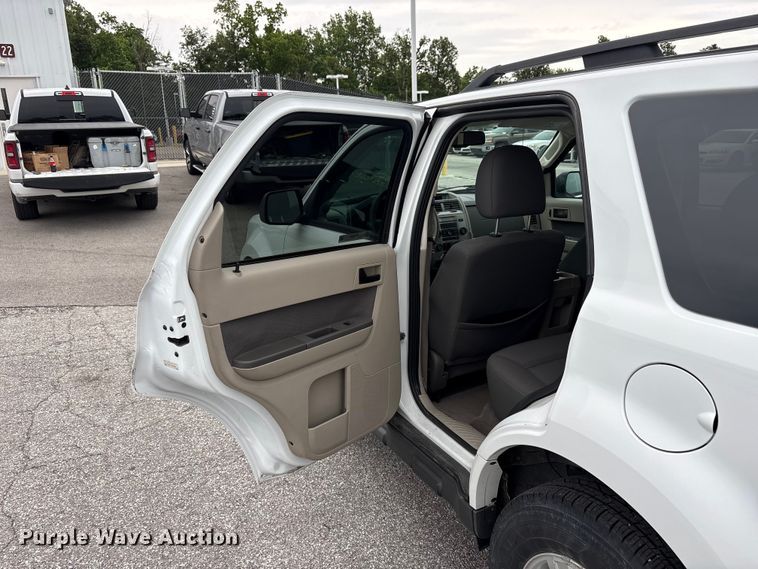 image for item FC2429 2009 Ford Escape SUV