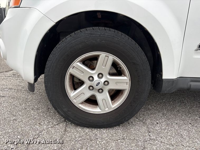 image for item FC2429 2009 Ford Escape SUV