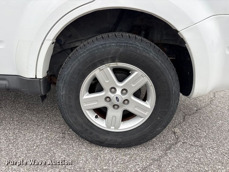 image for item FC2429 2009 Ford Escape SUV