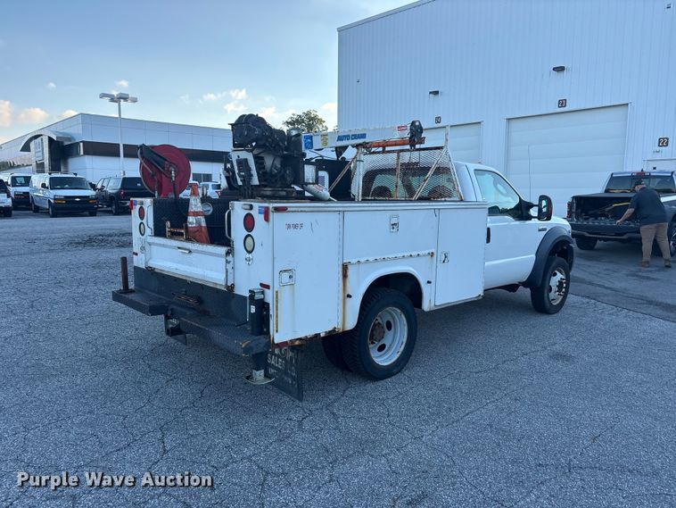 image for item FC2431 2006 Ford F450 Super Duty utility / service truck