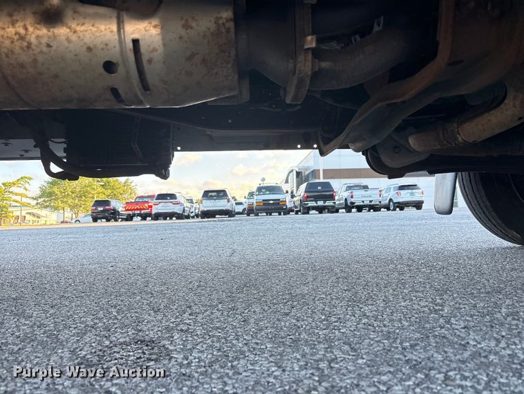 image for item FC2431 2006 Ford F450 Super Duty utility / service truck