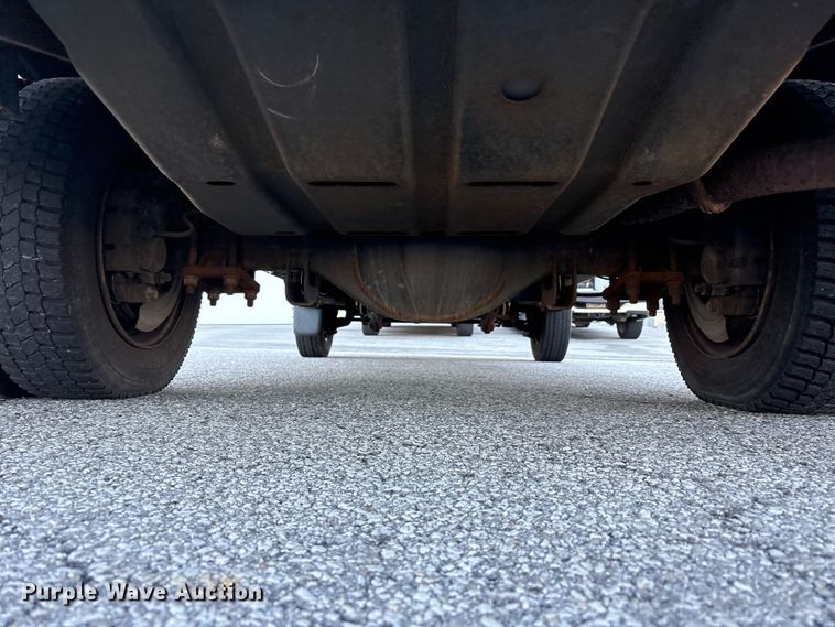 image for item FC2431 2006 Ford F450 Super Duty utility / service truck