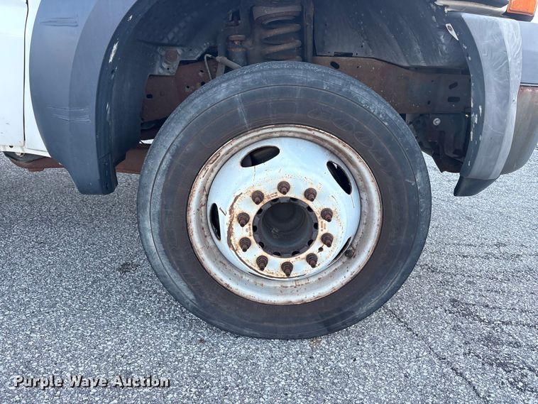 image for item FC2431 2006 Ford F450 Super Duty utility / service truck