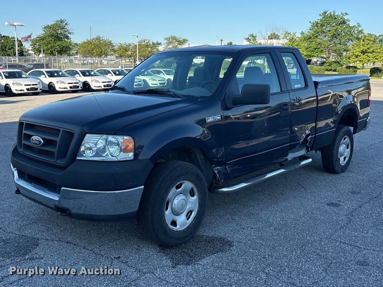 image for item FC2433 2005 Ford F150 Ext. Cab pickup truck
