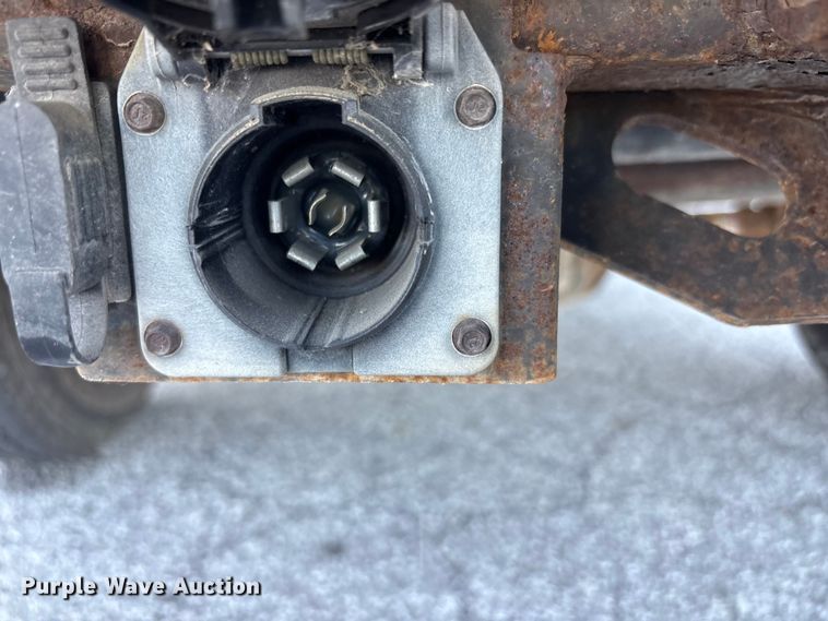 image for item FC2433 2005 Ford F150 Ext. Cab pickup truck