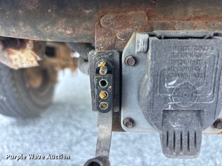 image for item FC2433 2005 Ford F150 Ext. Cab pickup truck