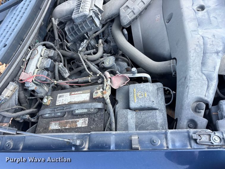 image for item FC2433 2005 Ford F150 Ext. Cab pickup truck
