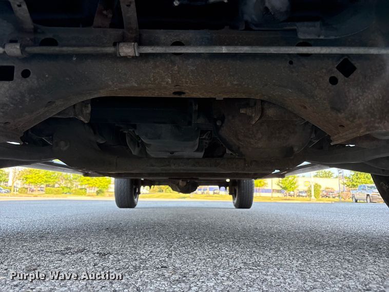 image for item FC2433 2005 Ford F150 Ext. Cab pickup truck