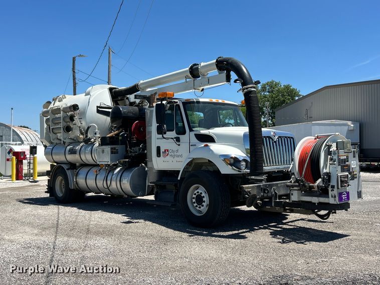 image for item FC2726 2009 International WorkStar 7400 sewer jetter truck