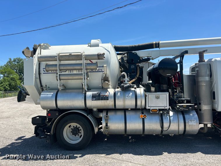 image for item FC2726 2009 International WorkStar 7400 sewer jetter truck
