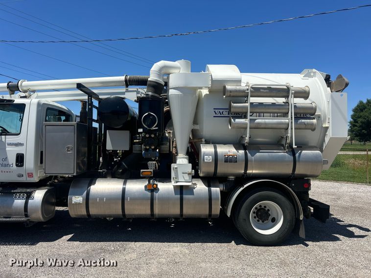 image for item FC2726 2009 International WorkStar 7400 sewer jetter truck
