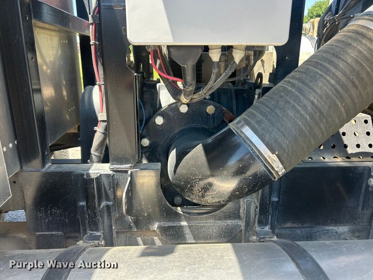 image for item FC2726 2009 International WorkStar 7400 sewer jetter truck