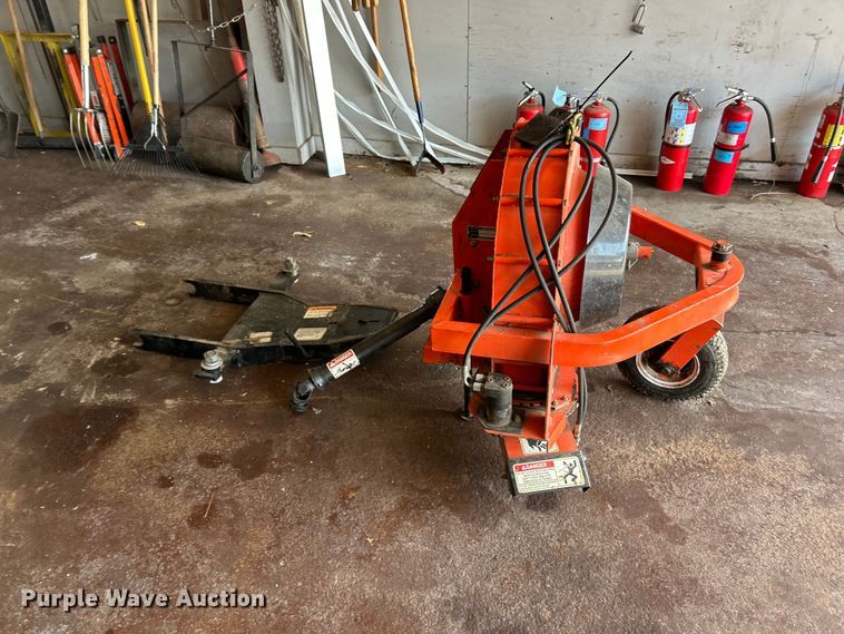 image for item FC2753 Kubota F3080 ZTR lawn mower