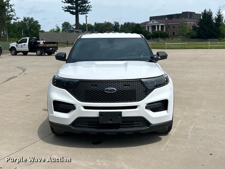 image for item FC2756 2020 Ford Explorer Police SUV