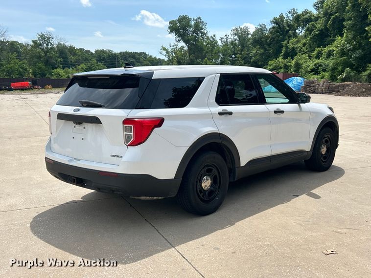 image for item FC2756 2020 Ford Explorer Police SUV