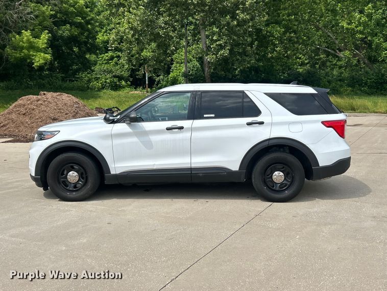 image for item FC2756 2020 Ford Explorer Police SUV