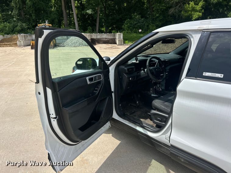 image for item FC2756 2020 Ford Explorer Police SUV