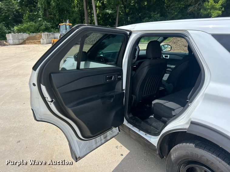 image for item FC2756 2020 Ford Explorer Police SUV