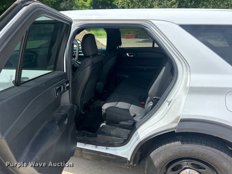 image for item FC2756 2020 Ford Explorer Police SUV