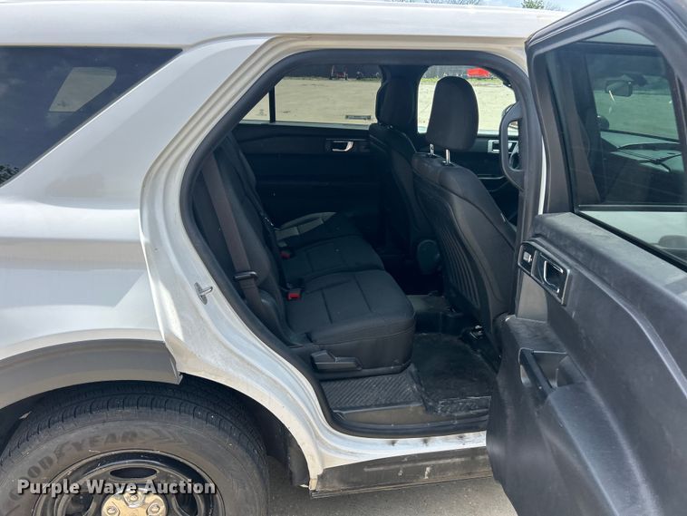 image for item FC2756 2020 Ford Explorer Police SUV
