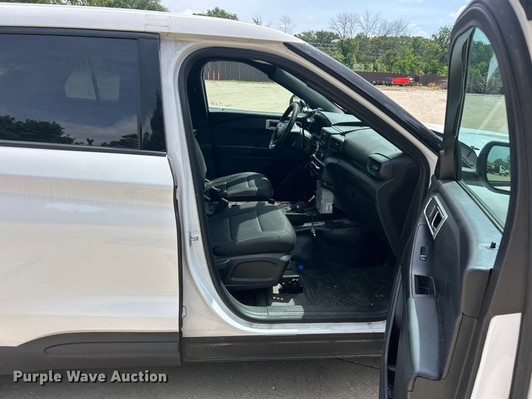 image for item FC2756 2020 Ford Explorer Police SUV