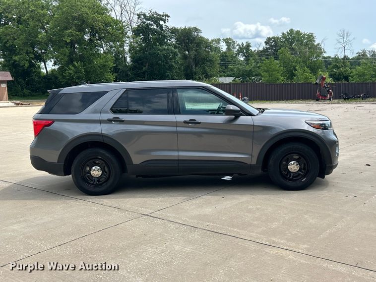 image for item FC2757 2022 Ford Explorer Police SUV