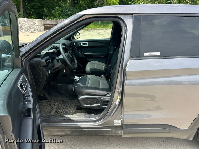 image for item FC2757 2022 Ford Explorer Police SUV