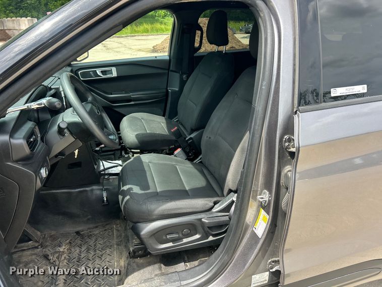 image for item FC2757 2022 Ford Explorer Police SUV