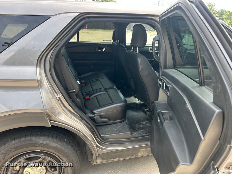 image for item FC2757 2022 Ford Explorer Police SUV