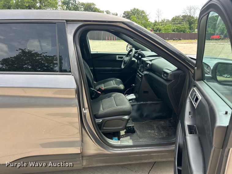 image for item FC2757 2022 Ford Explorer Police SUV