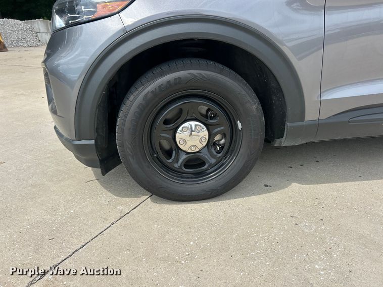 image for item FC2757 2022 Ford Explorer Police SUV