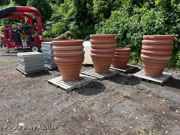 image for item FC2758 Flower pots