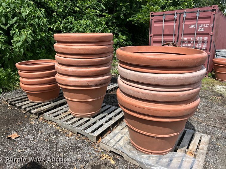 image for item FC2758 Flower pots