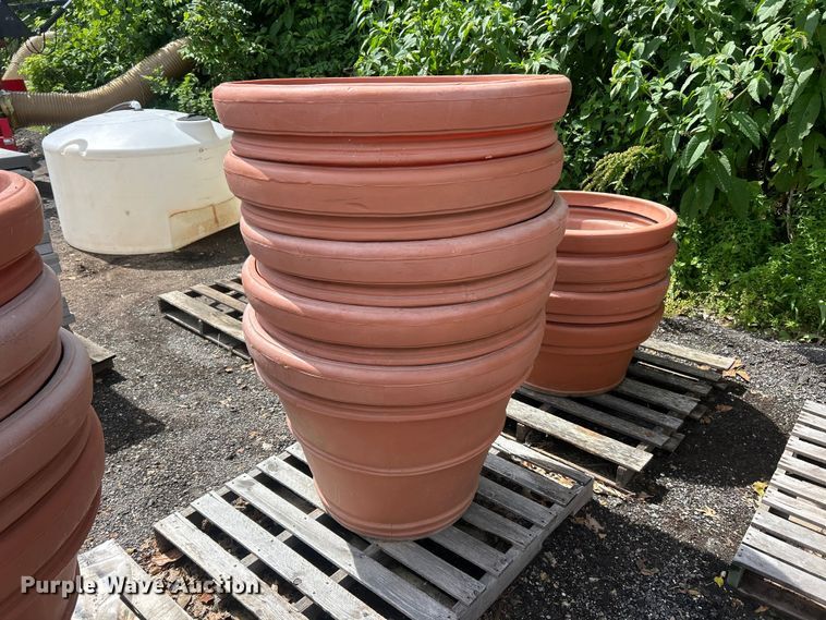image for item FC2758 Flower pots