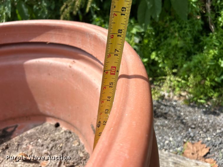 image for item FC2758 Flower pots