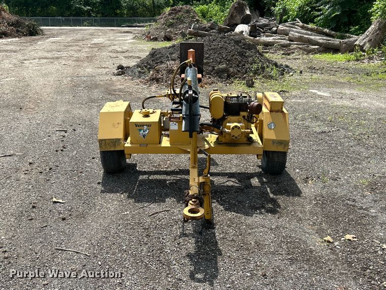 image for item FC2759 1993 Vermeer LS200 log splitter 