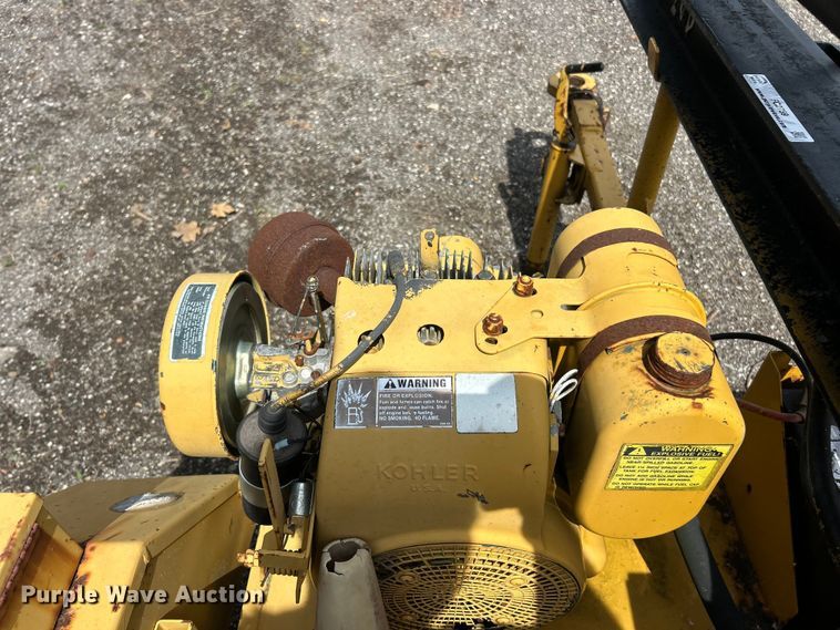 image for item FC2759 1993 Vermeer LS200 log splitter 