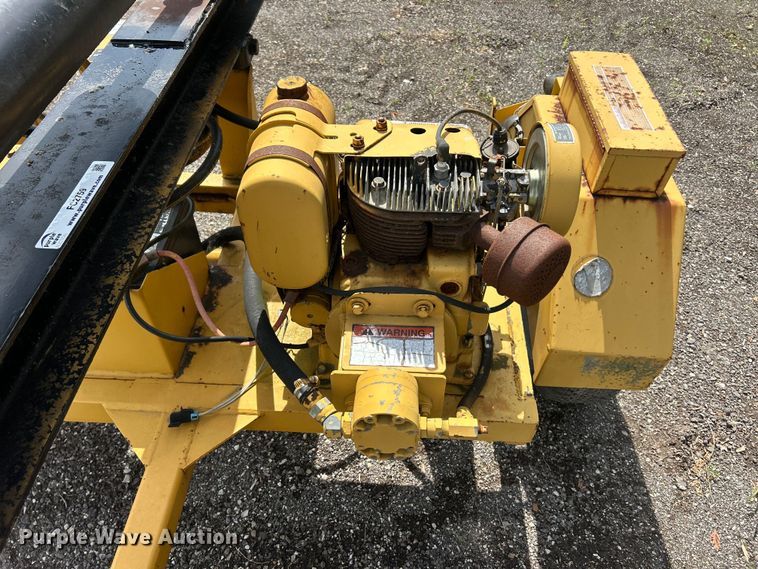 image for item FC2759 1993 Vermeer LS200 log splitter 